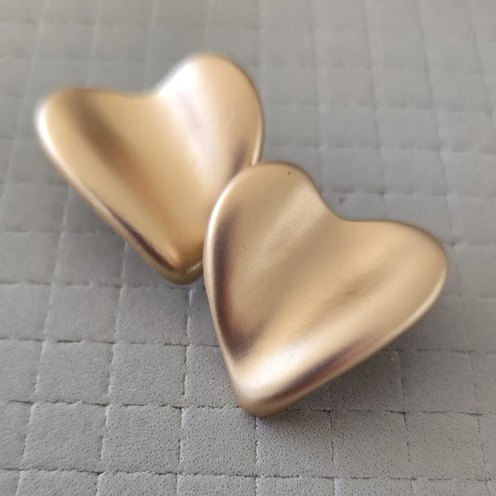 Heart Stud Earrings - Gold Matte - Picture 2 of 8